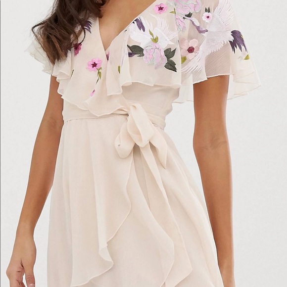 Midi dress with cape back - Picture 4 of 5